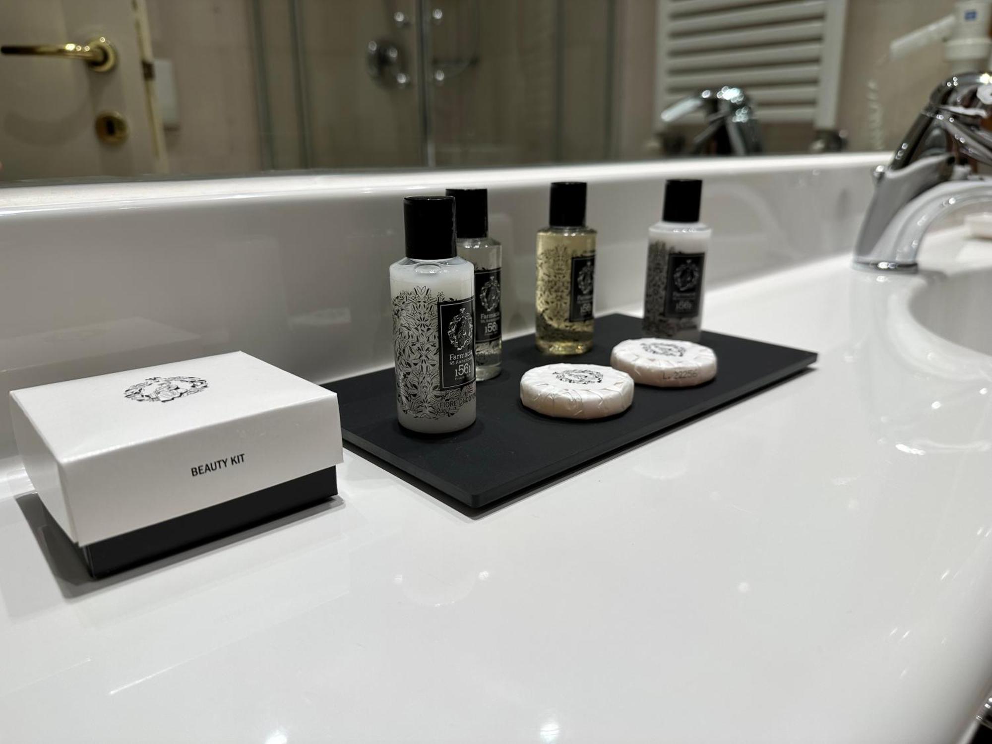 The Regency Sure Hotel Collection By Best Western Lissone Kültér fotó